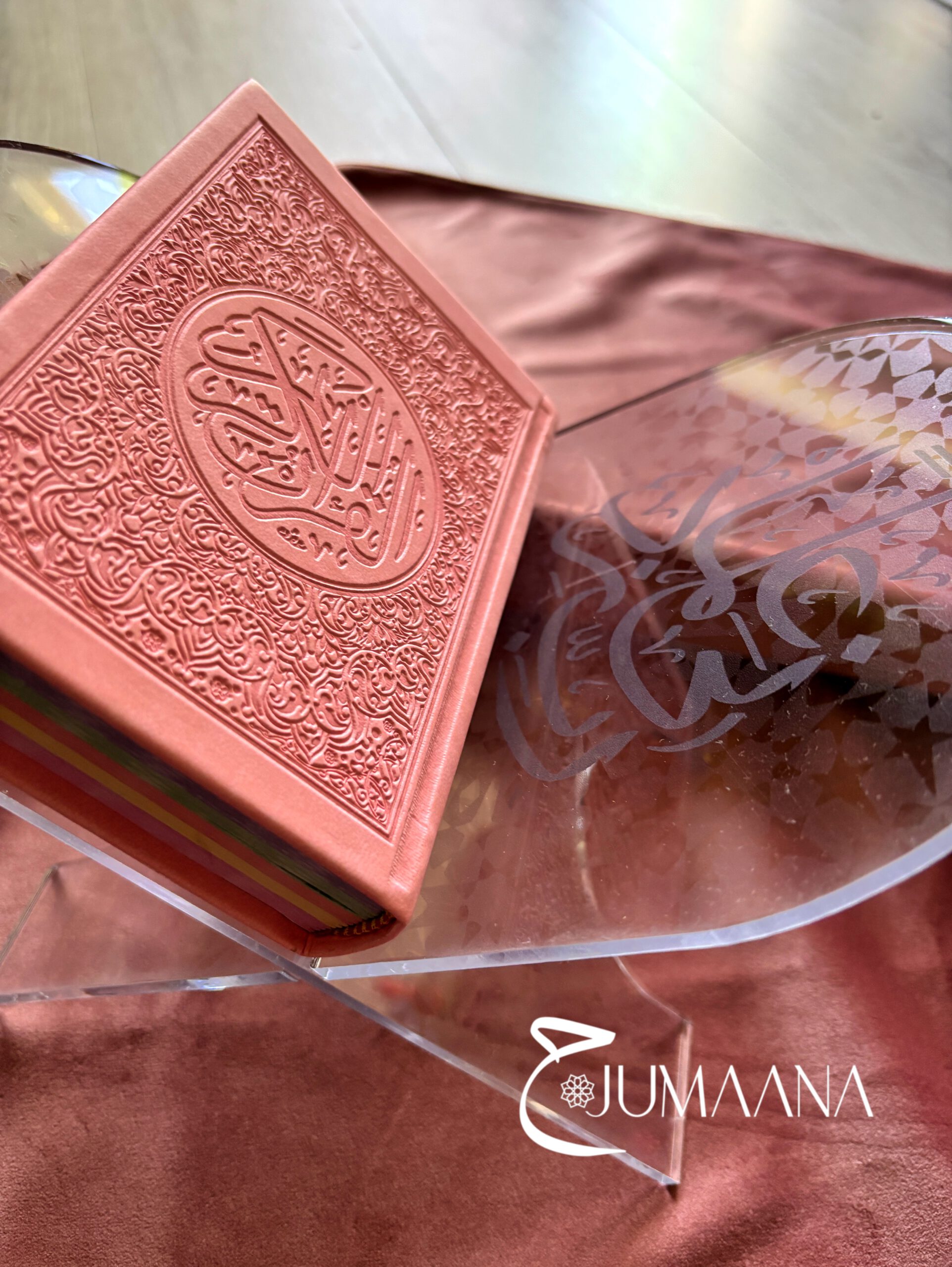 Geschenkset Rainbowquran & Acrylhalter – Bild 3